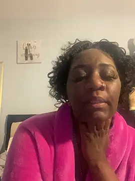 amberchill26 online show from April 2026 01:12:01 PM