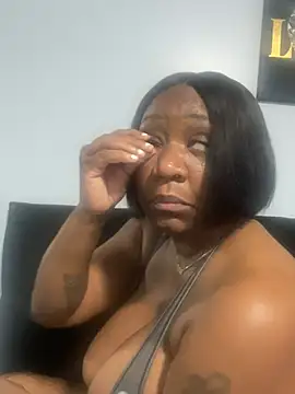 amberchill26 online show from June 2026 02:22:02 PM