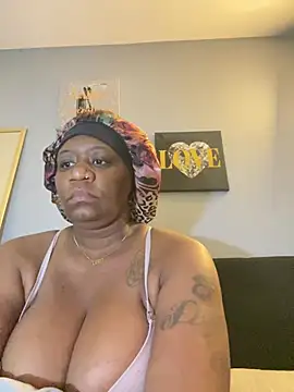 amberchill26 online show from July 2026 01:30:02 PM