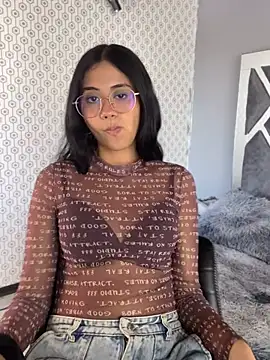 BabyLuli Pink online show from April 2026 05:09:01 PM