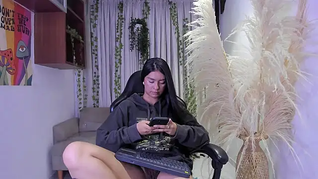 AngelDrake  online show from April 2026 04:09:01 AM