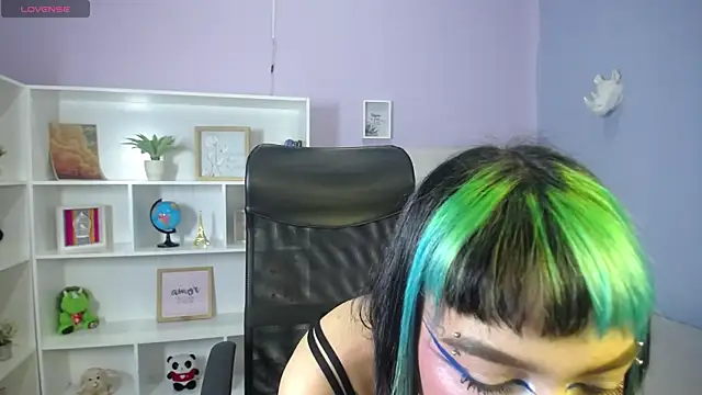 velveth noir online show from April 2026 02:10:01 PM