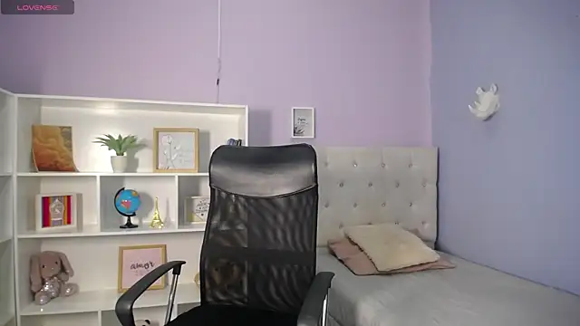 velveth noir online show from April 2026 01:49:01 PM