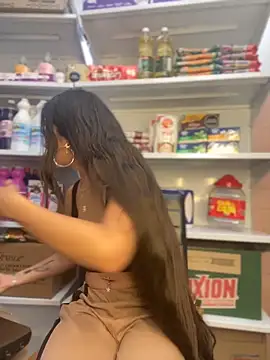 DulceLatinaxo online show from April 2026 09:50:01 PM