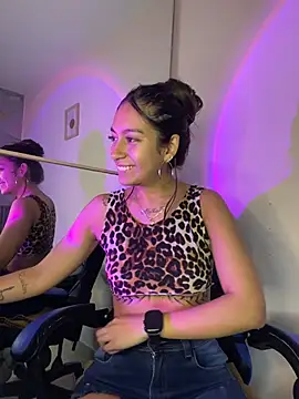 DulceLatinaxo online show from July 2026 07:35:01 PM