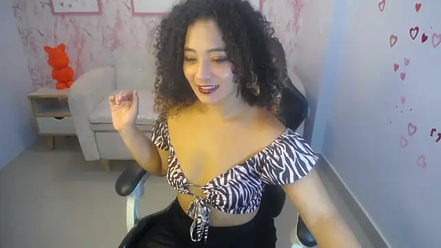 Brittany ch online show from April 2026 08:04:01 PM