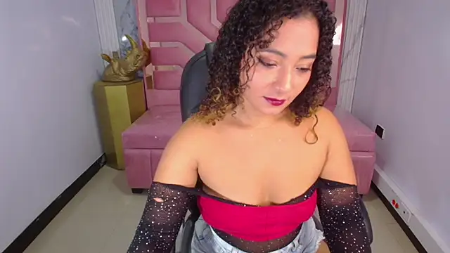 Brittany ch online show from April 2026 07:51:01 PM