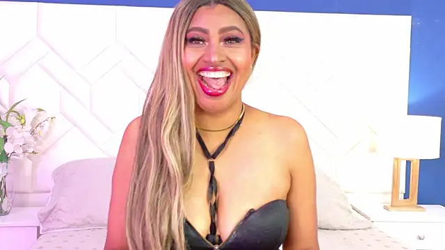 Kiara Parker  online show from May 2026 09:03:03 PM