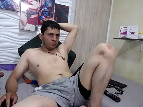 romeojupi online show from April 2026 12:03:01 AM