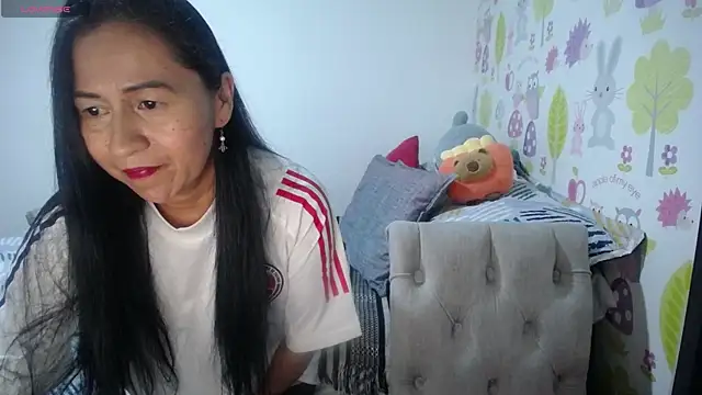 Tyna b online show from June 2026 10:30:02 PM