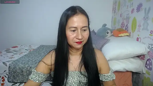 Tyna b online show from July 2026 08:42:02 PM