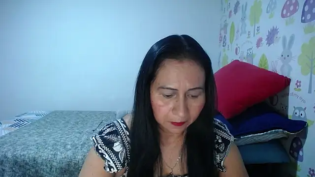 Tyna b online show from June 2026 10:43:02 PM