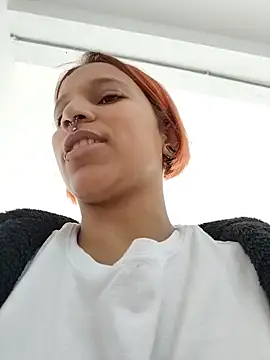Mia 0-4 online show from May 2026 04:03:02 PM