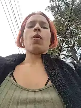 Mia 0-4 online show from April 2026 06:58:02 PM