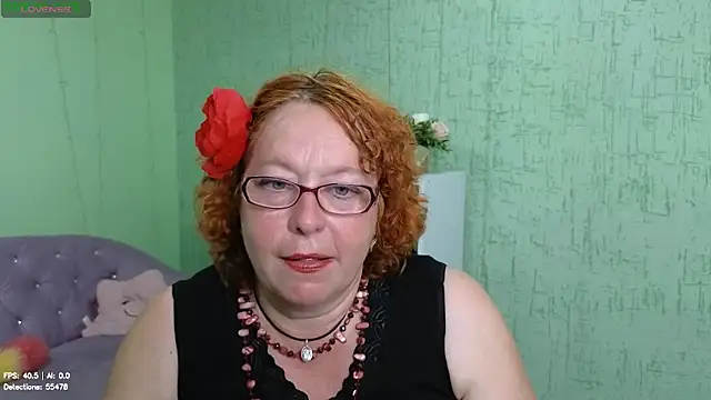 Snapshot of Fara_Flutte chatting on June 2026 10:23:01 AM Fara Flutte online show from June 2026 10:23:01 AM