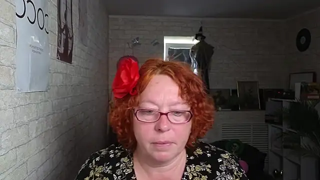 Snapshot of Fara_Flutte chatting on June 2026 05:30:01 AM Fara Flutte online show from June 2026 05:30:01 AM