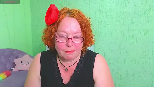 Snapshot of Fara_Flutte chatting on June 2026 01:52:01 PM Fara Flutte online show from June 2026 01:52:01 PM