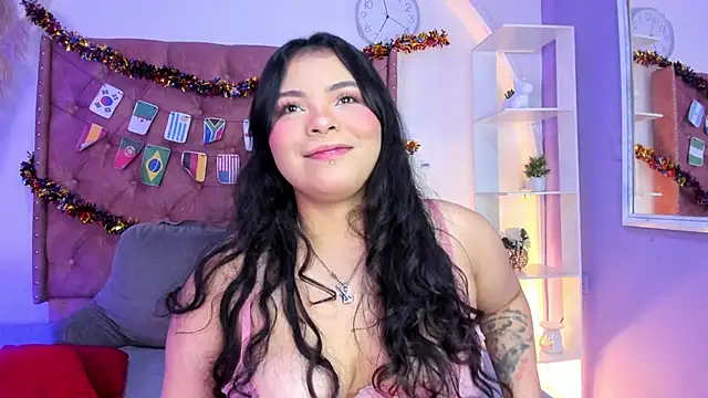 Snapshot of ROSELEI_ chatting on June 2026 05:02:01 AM ROSELEI online show from June 2026 05:02:01 AM