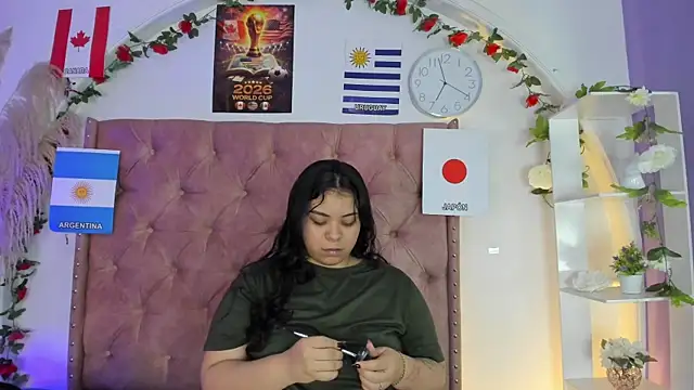 Snapshot of ROSELEI_ chatting on July 2026 03:13:02 AM ROSELEI online show from July 2026 03:13:02 AM