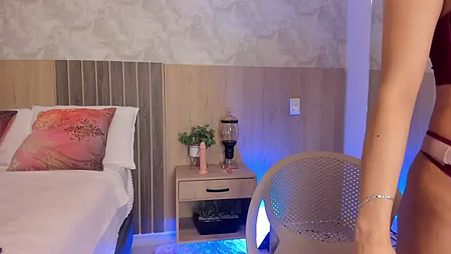 LiriaSweetie online show from May 2026 11:38:01 AM