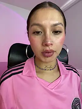 Dreanaa online show from April 2026 08:57:02 PM