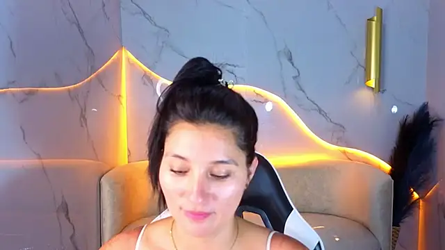 Alisson tx  online show from April 2026 07:55:01 AM