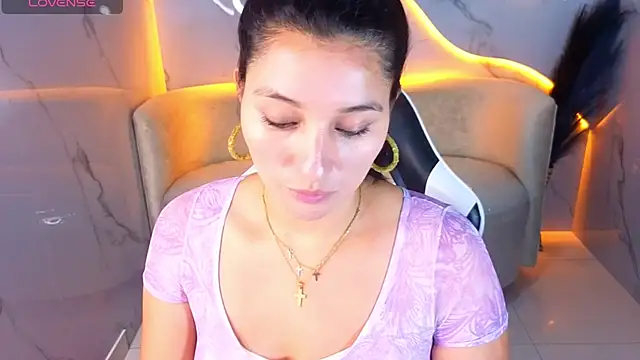 Alisson tx  online show from April 2026 09:39:33 PM