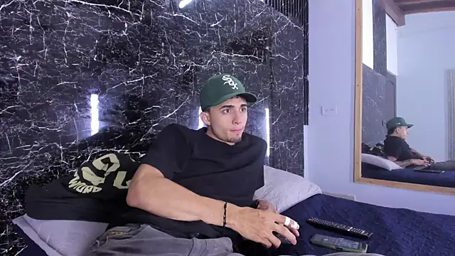 James-06 online show from April 2026 11:17:01 AM