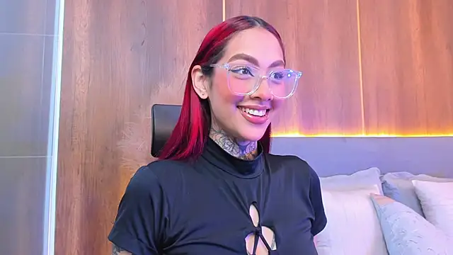 Snapshot of _Megan_Angel_ chatting on April 2026 03:59:02 PM Megan Angel online show from April 2026 03:59:02 PM