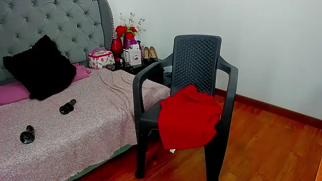 evelott allenx online show from May 2026 01:56:01 AM