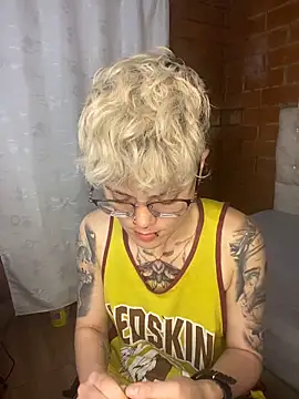 Snapshot of Megan-c chatting on July 2026 05:04:02 AM Megan-c online show from July 2026 05:04:02 AM
