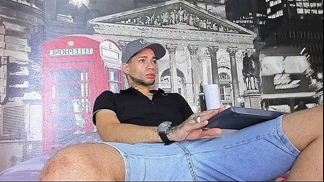 Daniel huge22 online show from April 2026 01:40:03 PM