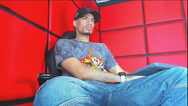 Daniel huge22 online show from June 2026 03:00:01 PM