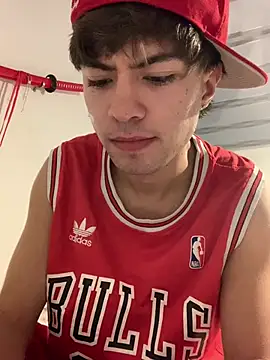 Gato Gatito online show from April 2026 01:56:02 AM