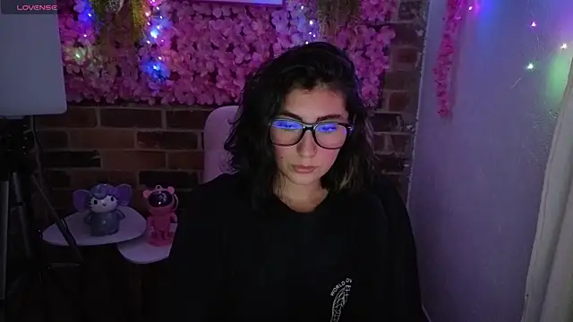 darknesscosplayer56 online show from April 2026 11:07:02 PM