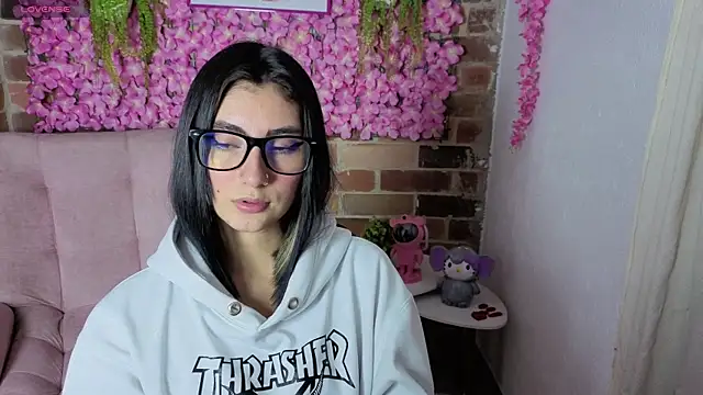 darknesscosplayer56 online show from April 2026 11:17:02 PM