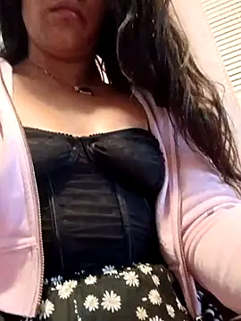 itsyafavgirll online show from April 2026 09:13:02 AM