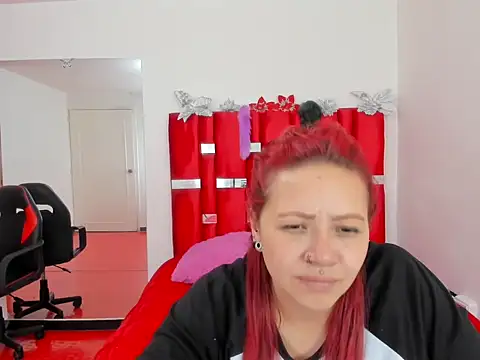 Snapshot of scarlett_red_1 chatting on May 2026 12:13:02 AM scarlett red 1 online show from May 2026 12:13:02 AM