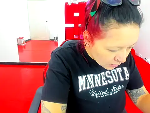 Snapshot of scarlett_red_1 chatting on May 2026 04:17:01 PM scarlett red 1 online show from May 2026 04:17:01 PM
