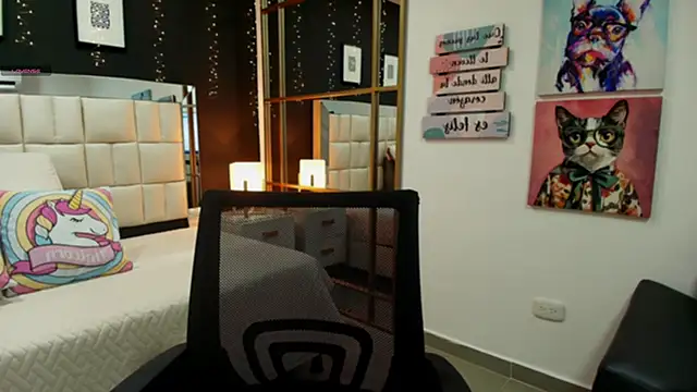aria bloomer online show from May 2026 12:12:01 PM