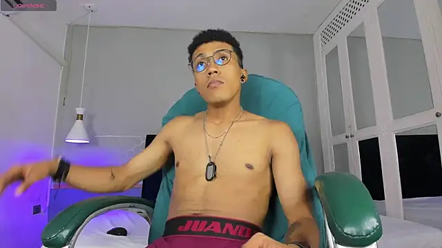 Kall Ell  online show from April 2026 08:12:02 PM