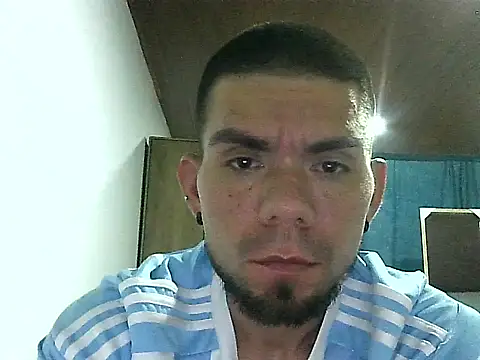 thomas2wood online show from April 2026 02:01:01 AM