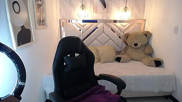 ahmy  online show from May 2026 07:44:02 PM