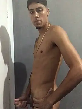 mauriciosouza02 online show from April 2026 10:58:01 PM