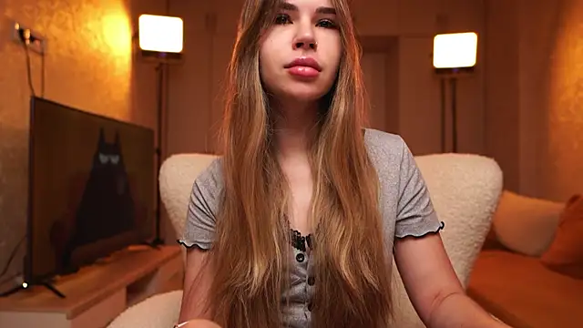 Justana online show from May 2026 07:31:02 PM