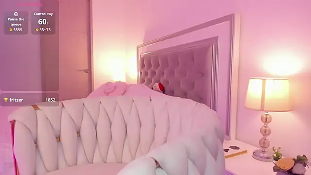 im amberr online show from May 2026 11:47:02 PM