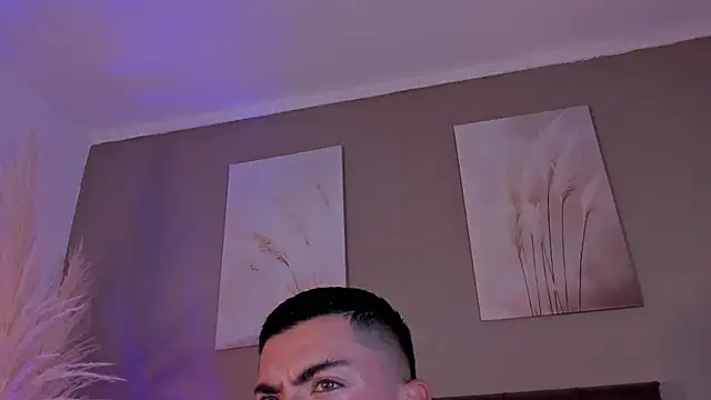 Snapshot of Alexander_Diazz chatting on June 2026 11:32:02 AM Alexander Diazz online show from June 2026 11:32:02 AM