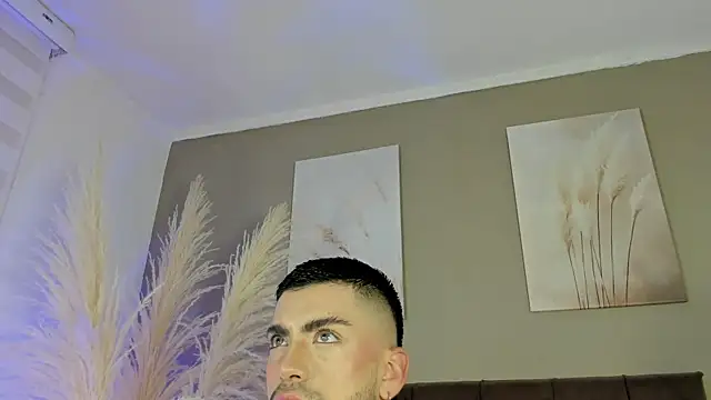 Snapshot of Alexander_Diazz chatting on June 2026 01:55:02 PM Alexander Diazz online show from June 2026 01:55:02 PM