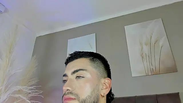 Snapshot of Alexander_Diazz chatting on July 2026 01:22:01 PM Alexander Diazz online show from July 2026 01:22:01 PM