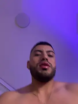Snapshot of Alexander_Diazz chatting on June 2026 04:37:02 PM Alexander Diazz online show from June 2026 04:37:02 PM